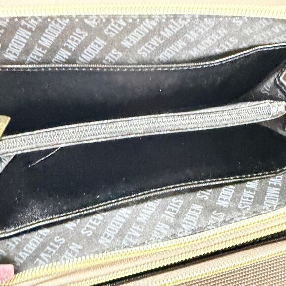 Steve Madden Zip Around Wallet Leather Black Taupe Purse - Picture 5 of 10